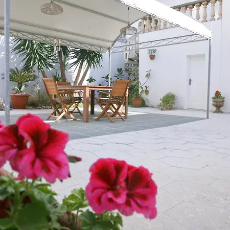 Eden Garden - Big House Centre Next To Station-sea * Gallipoli
